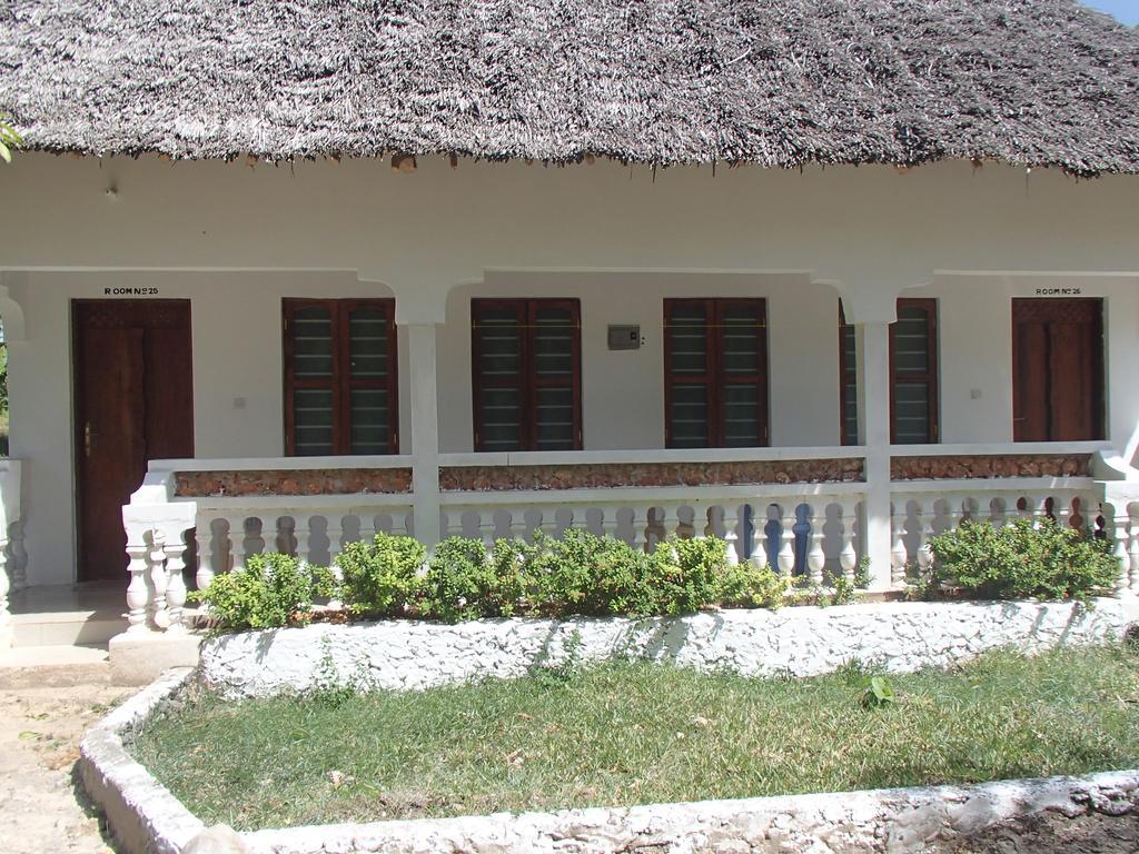 The Nungwi Inn Hotel Buitenkant foto